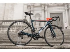 BMC Teammachine SLR01 One Dura-Ace Di2 Disc 12v Vélo De Course 2022 -Route Soldes Magasin bmc teammachine slr01 one dura ace di2 disc 12v velo de course 2022 18