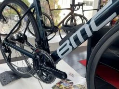 BMC Teammachine SLR01 One Dura-Ace Di2 Disc 12v Vélo De Course 2022 -Route Soldes Magasin bmc teammachine slr01 one dura ace di2 disc 12v velo de course 2022 2