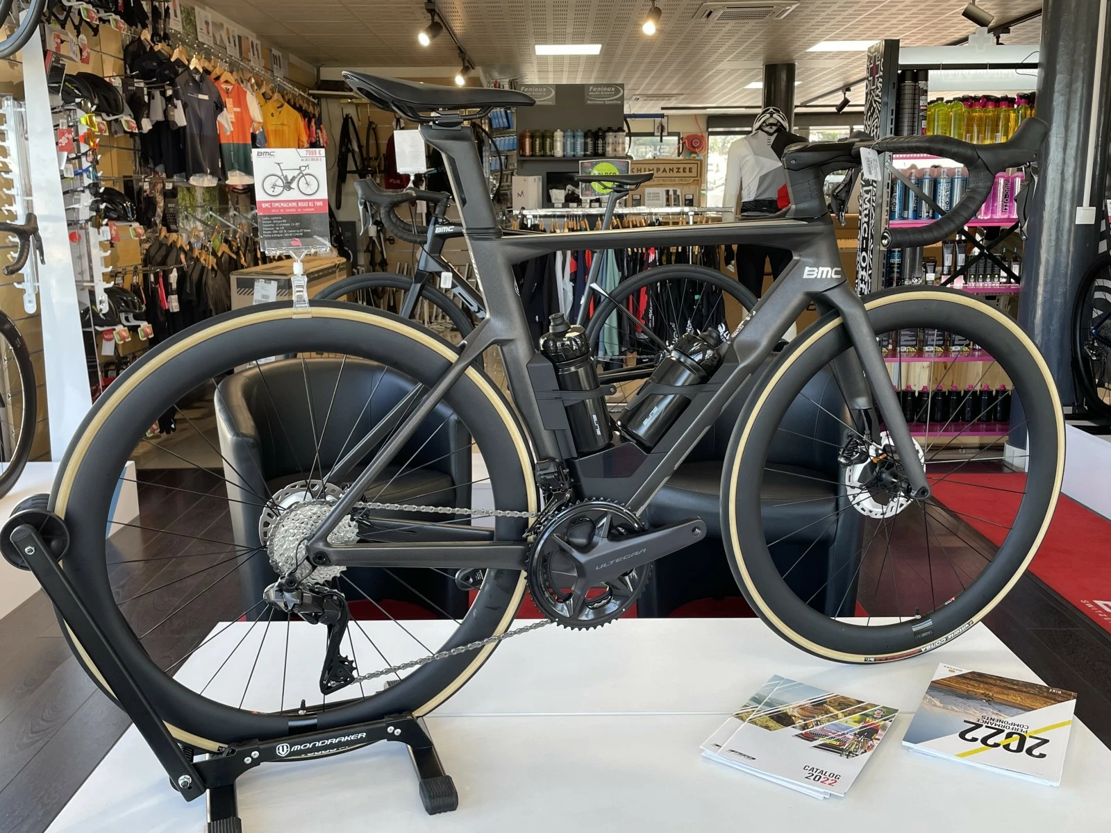 BMC Timemachine Road 01 Two Ultegra Di2 Disc 12v Vélo De Route Aéro 2022 7 BMC Timemachine Road 01 Two Ultegra Di2 Disc 12v Vélo De Route Aéro 2022 – Image 5