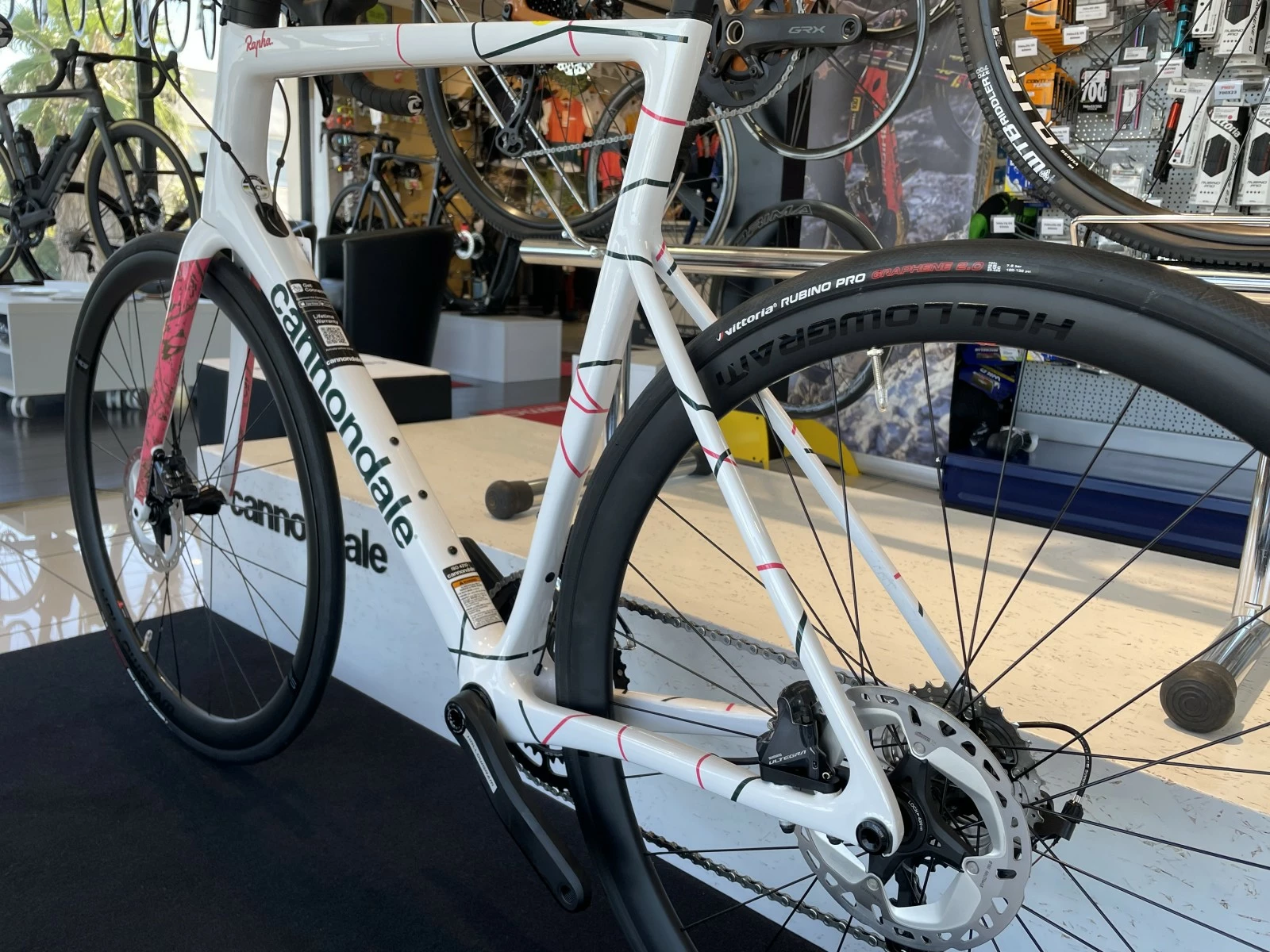 CANNONDALE SuperSix Evo Hi-Mod Ultegra Team Replica Education First 2023 8 CANNONDALE SuperSix Evo Hi-Mod Ultegra Team Replica Education First 2023 – Image 6