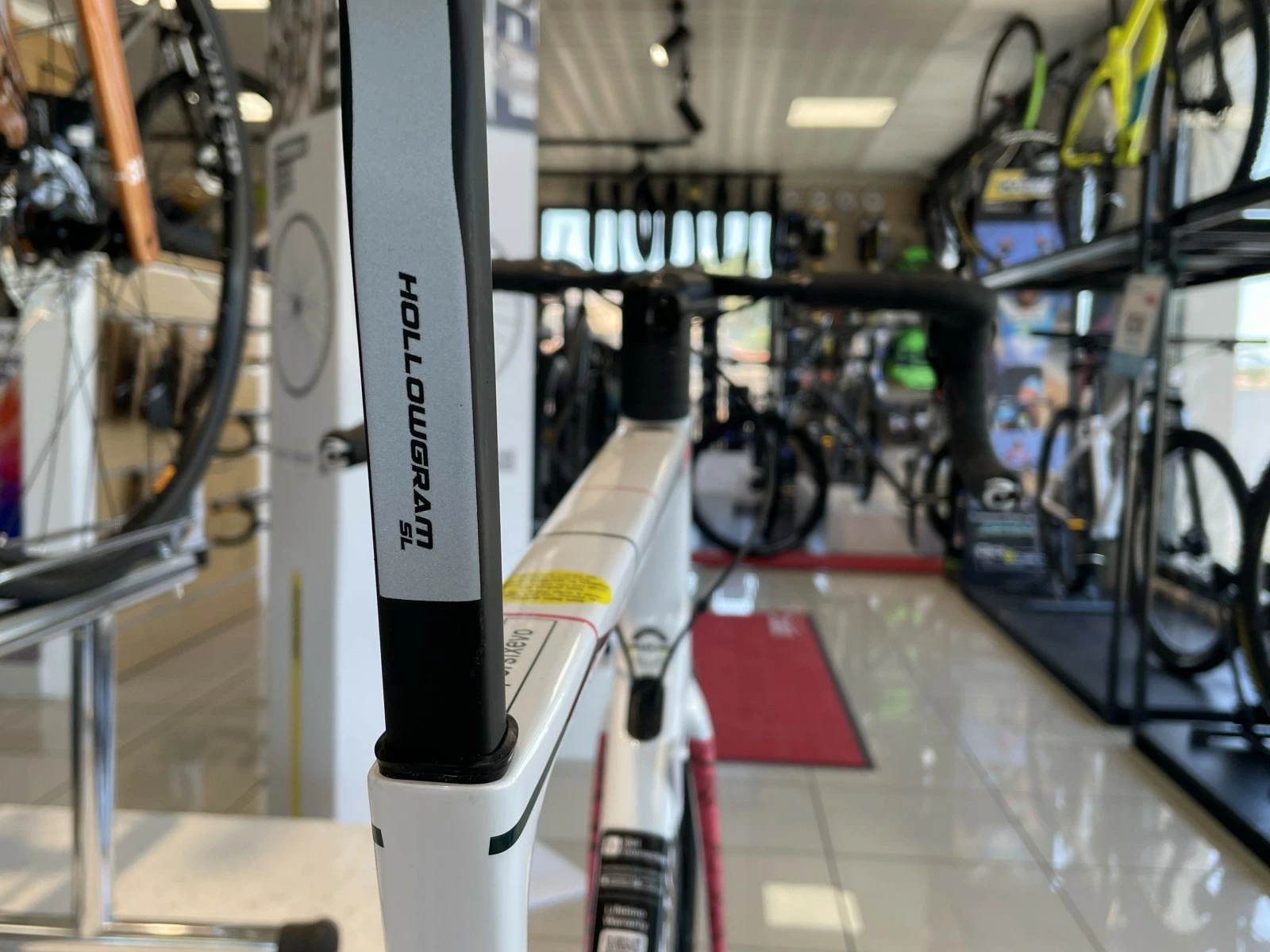 CANNONDALE SuperSix Evo Hi-Mod Ultegra Team Replica Education First 2023 10 CANNONDALE SuperSix Evo Hi-Mod Ultegra Team Replica Education First 2023 – Image 8