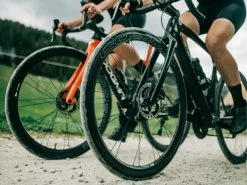 CORIMA Essentia 40 Roues Carbone 40mm Disques/tubeless Ready 2023 -Route Soldes Magasin corima essentia 40 roues carbone 40mm disquestubeless ready 2023 6