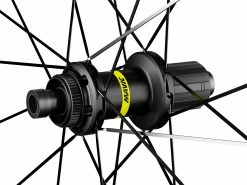 MAVIC Cosmic SL 32 Disc Roues Carbone Tubeless Ready 2023 -Route Soldes Magasin mavic cosmic sl 32 disc roues carbone tubeless ready 2023 3